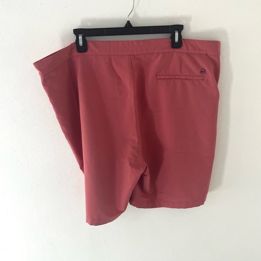 Vineyard Vines Lightweight Performance Shorts, Size: 40 - Picture 2 of 4